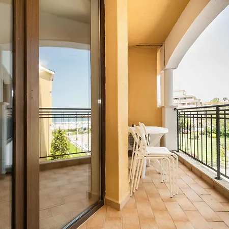 Първа Линия Хотел С Адрес К-С Реджина Маре Царево 3* צרבו