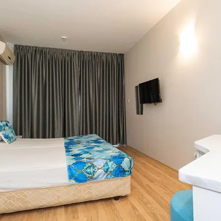 Първа Линия Хотел С Адрес К-С Реджина Маре Царево צרבו