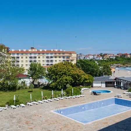 Първа Линия Хотел С Адрес К-С Реджина Маре Царево 3* צרבו