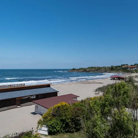 Първа Линия Хотел С Адрес К-С Реджина Маре Царево מלון