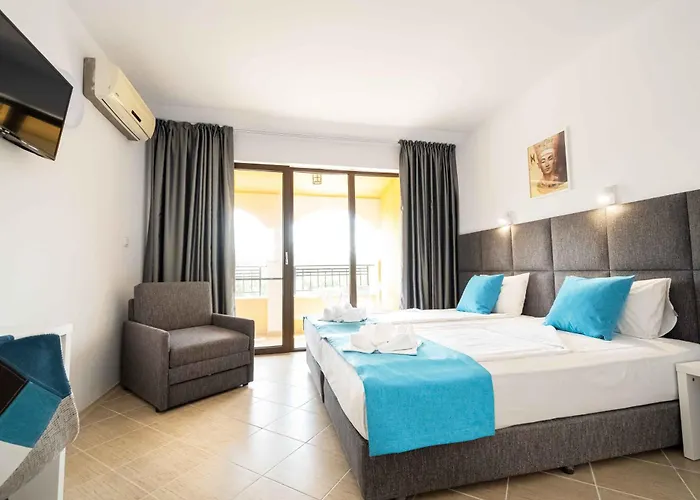 Hotel Regina Mare Beach Apart Hotel 3*