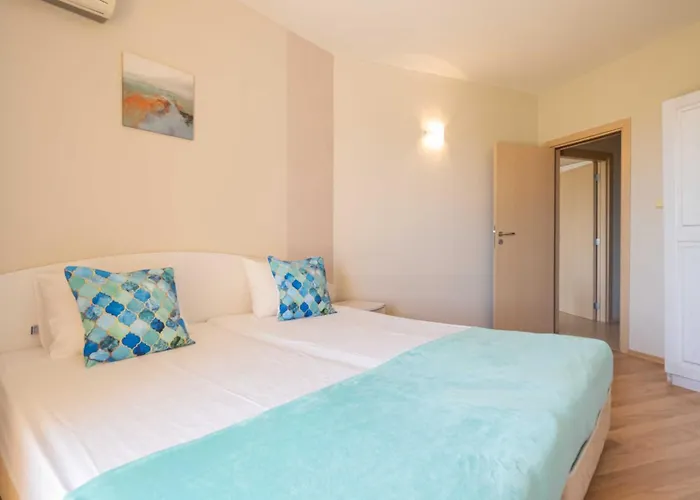 Hotel Regina Mare Beach Apart Hotel 3*