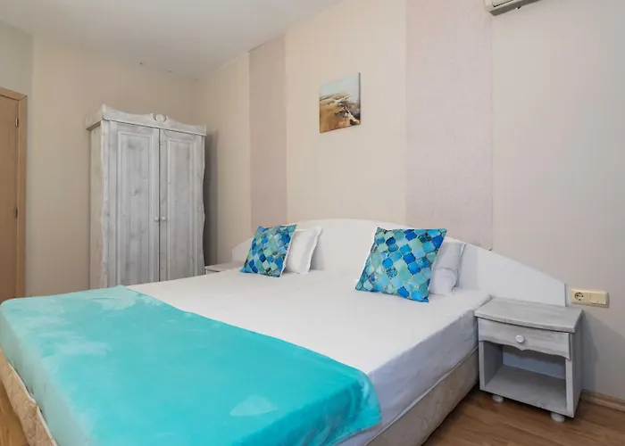 Regina Mare Beach Apart Hotel Hotel 3*