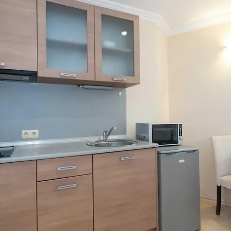 Първа Линия Хотел С Адрес К-С Реджина Маре Царево Tsarévo