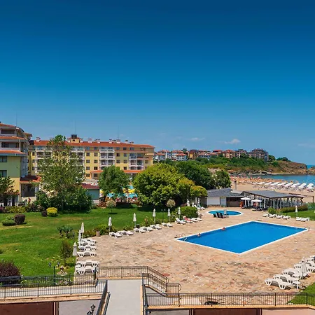 Първа Линия Хотел С Адрес К-С Реджина Маре Царево Hotel