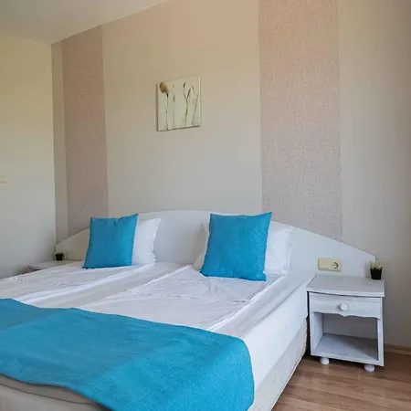 Първа Линия Хотел С Адрес К-С Реджина Маре Царево