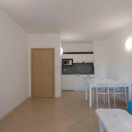 Първа Линия Хотел С Адрес К-С Реджина Маре Царево Hotel Tsarévo