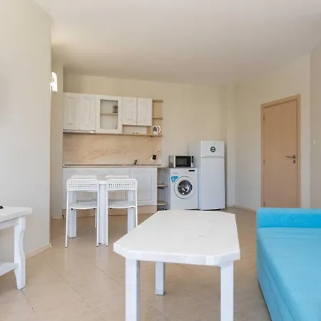 Първа Линия Хотел С Адрес К-С Реджина Маре Царево Tsarévo