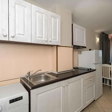 Hotel Първа Линия Хотел С Адрес К-С Реджина Маре Царево Tsarévo