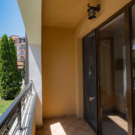 Първа Линия Хотел С Адрес К-С Реджина Маре Царево Hotel