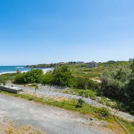 Hotel Първа Линия Хотел С Адрес К-С Реджина Маре Царево 3*