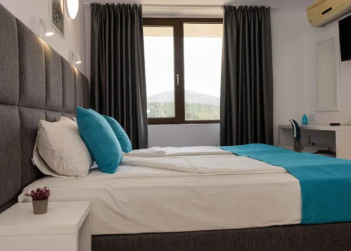 Първа Линия Хотел С Адрес К-С Реджина Маре Царево Hotel 3*