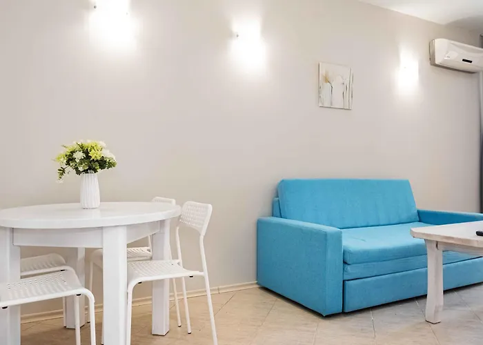 Hotel Първа Линия Хотел С Адрес К-С Реджина Маре Царево 3*