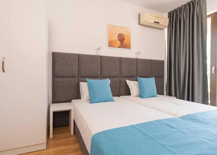 Първа Линия Хотел С Адрес К-С Реджина Маре Царево Hotel 3*