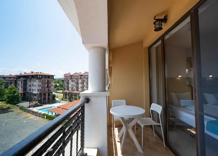 Първа Линия Хотел С Адрес К-С Реджина Маре Царево Hotel 3*