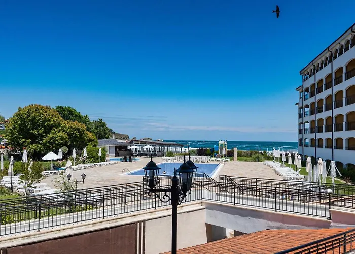 Първа Линия Хотел С Адрес К-С Реджина Маре Царево Hotel