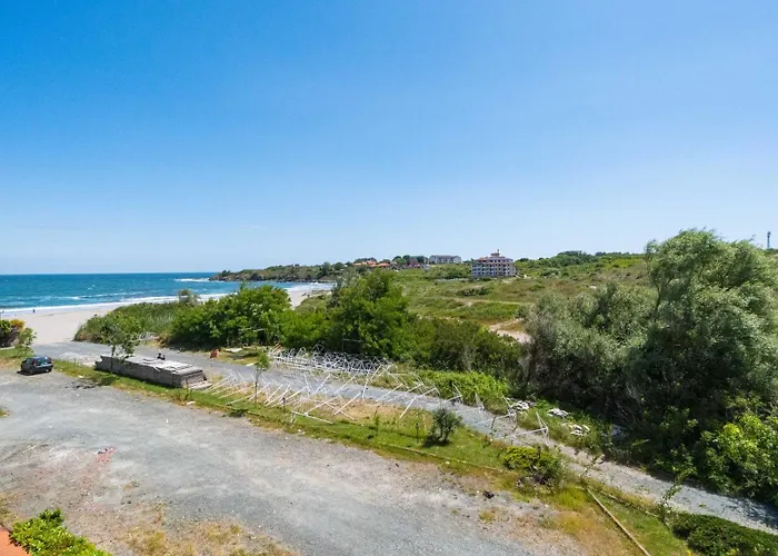 Hotel Първа Линия Хотел С Адрес К-С Реджина Маре Царево 3*