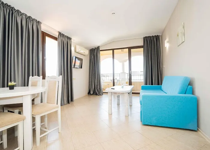 Първа Линия Хотел С Адрес К-С Реджина Маре Царево 3*